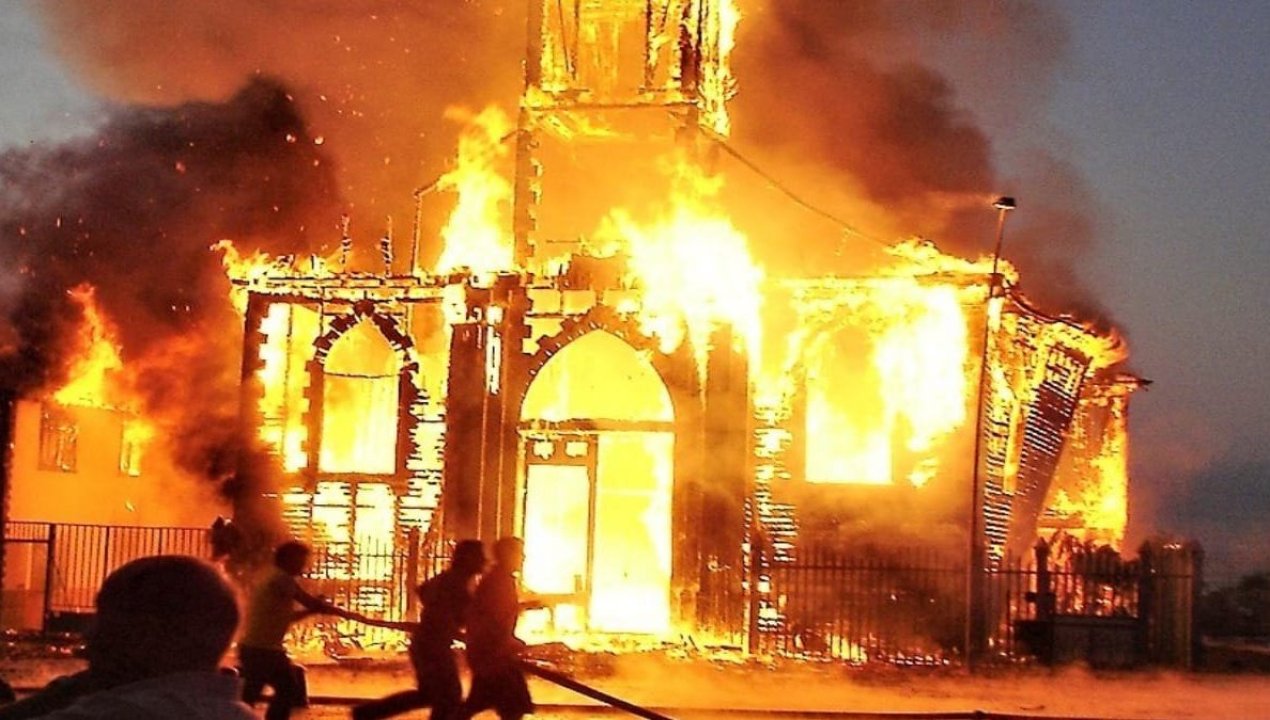 /iglesia-san-francisco-javier-a-19-anos-del-incendio-que-conmovio-a-la