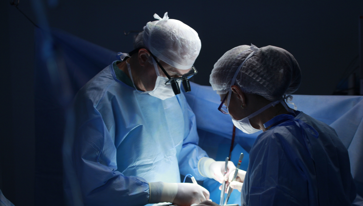/grave-negligencia-en-hospital-de-castro-paciente-estuvo-mas-de-un-ano-con