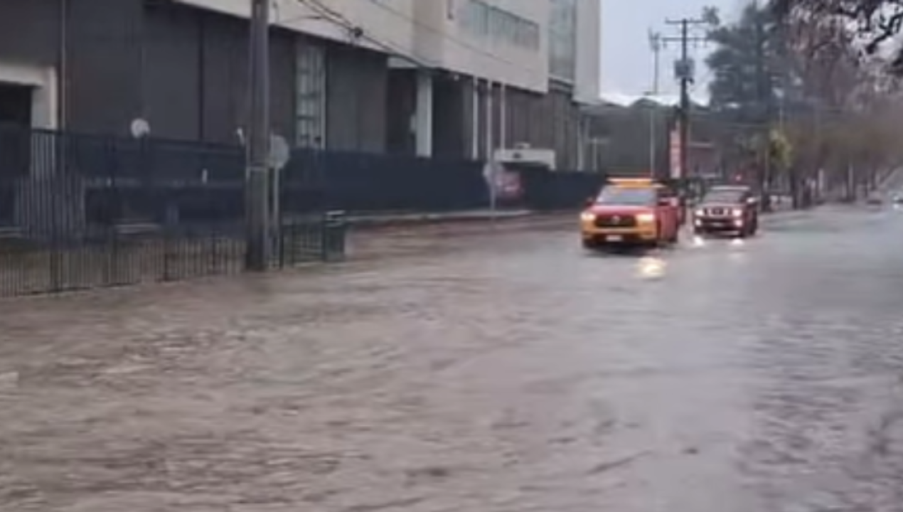 /asi-quedo-la-alameda-en-talca-tras-el-paso-del-sistema-frontal