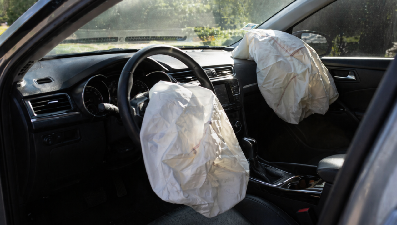 /actualidad/sernac-y-la-automotriz-stellantis-emitieron-alertas-por-fallas-en-airbags